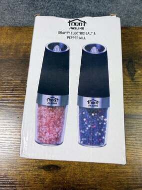 Jiasling Gravity Electric Salt and Pepper Mill Set with LED Light